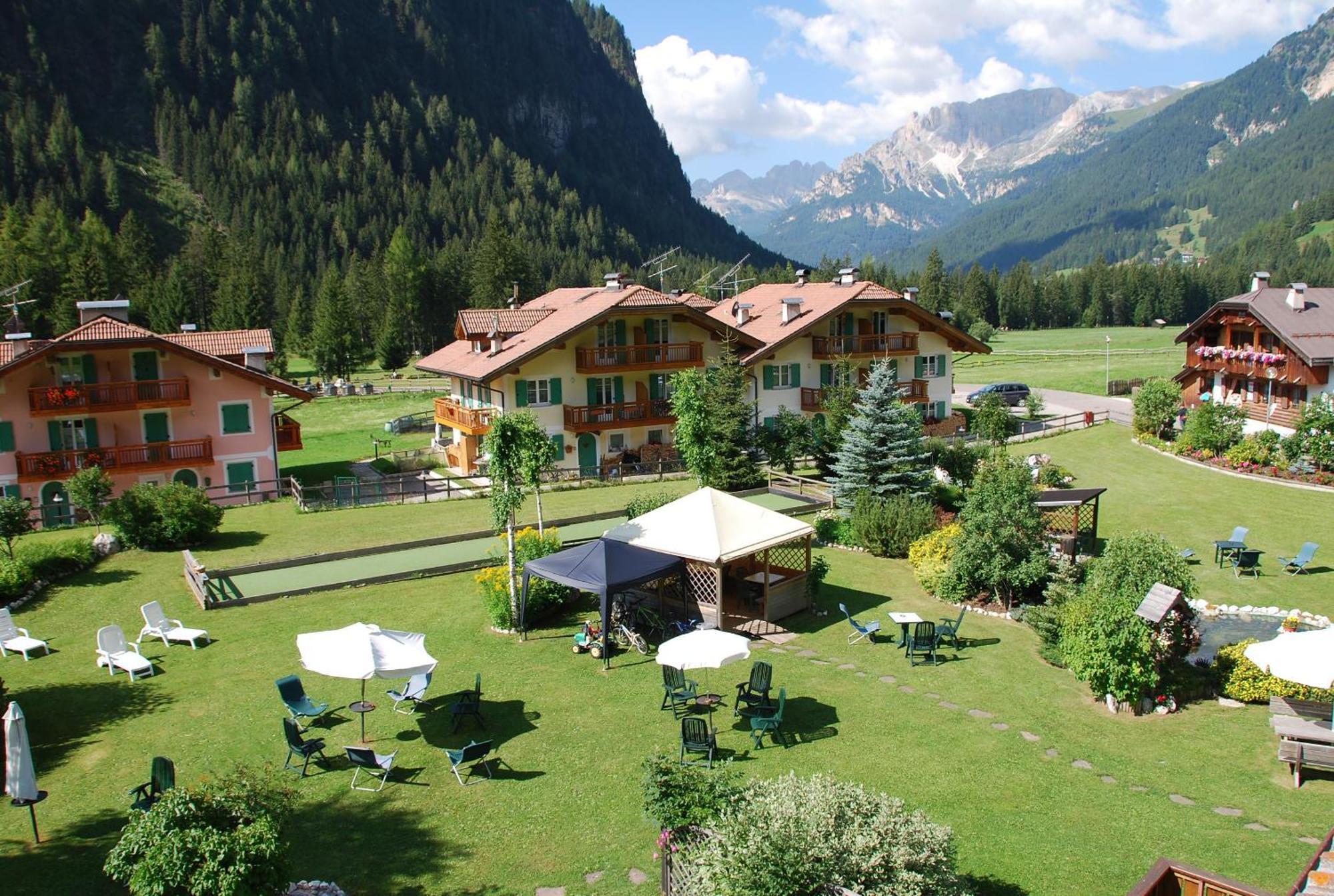 Dolomiten Hotel Irma Canazei Εξωτερικό φωτογραφία