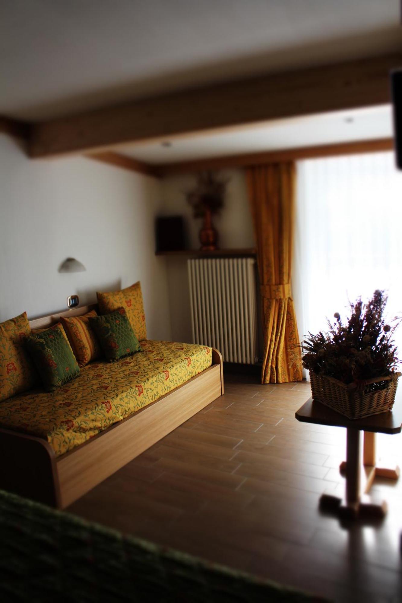 Dolomiten Hotel Irma Canazei Δωμάτιο φωτογραφία