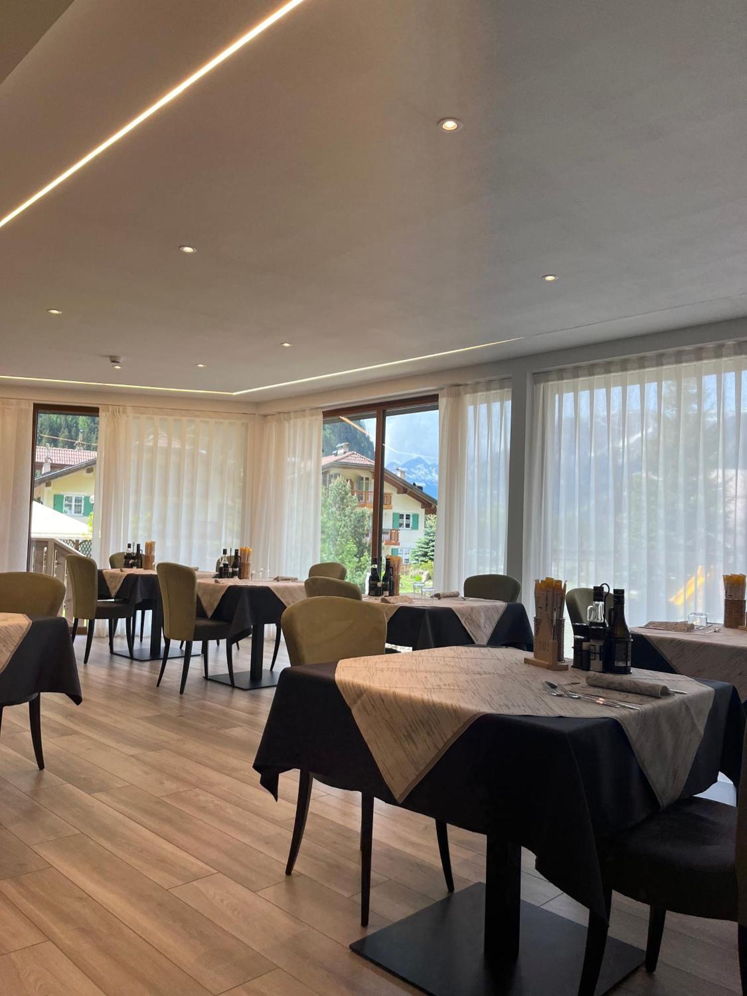 Dolomiten Hotel Irma Canazei Εξωτερικό φωτογραφία