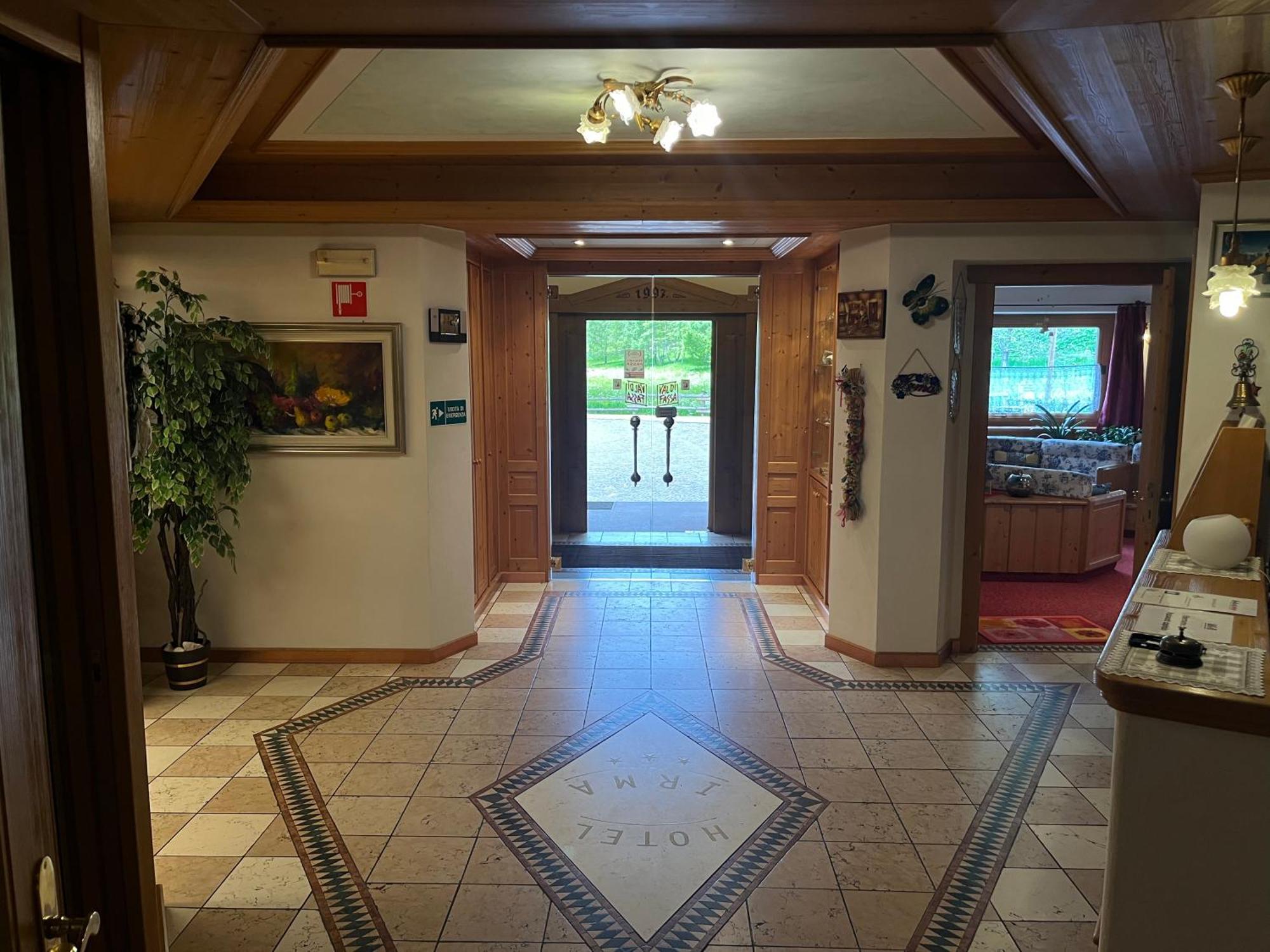 Dolomiten Hotel Irma Canazei Εξωτερικό φωτογραφία