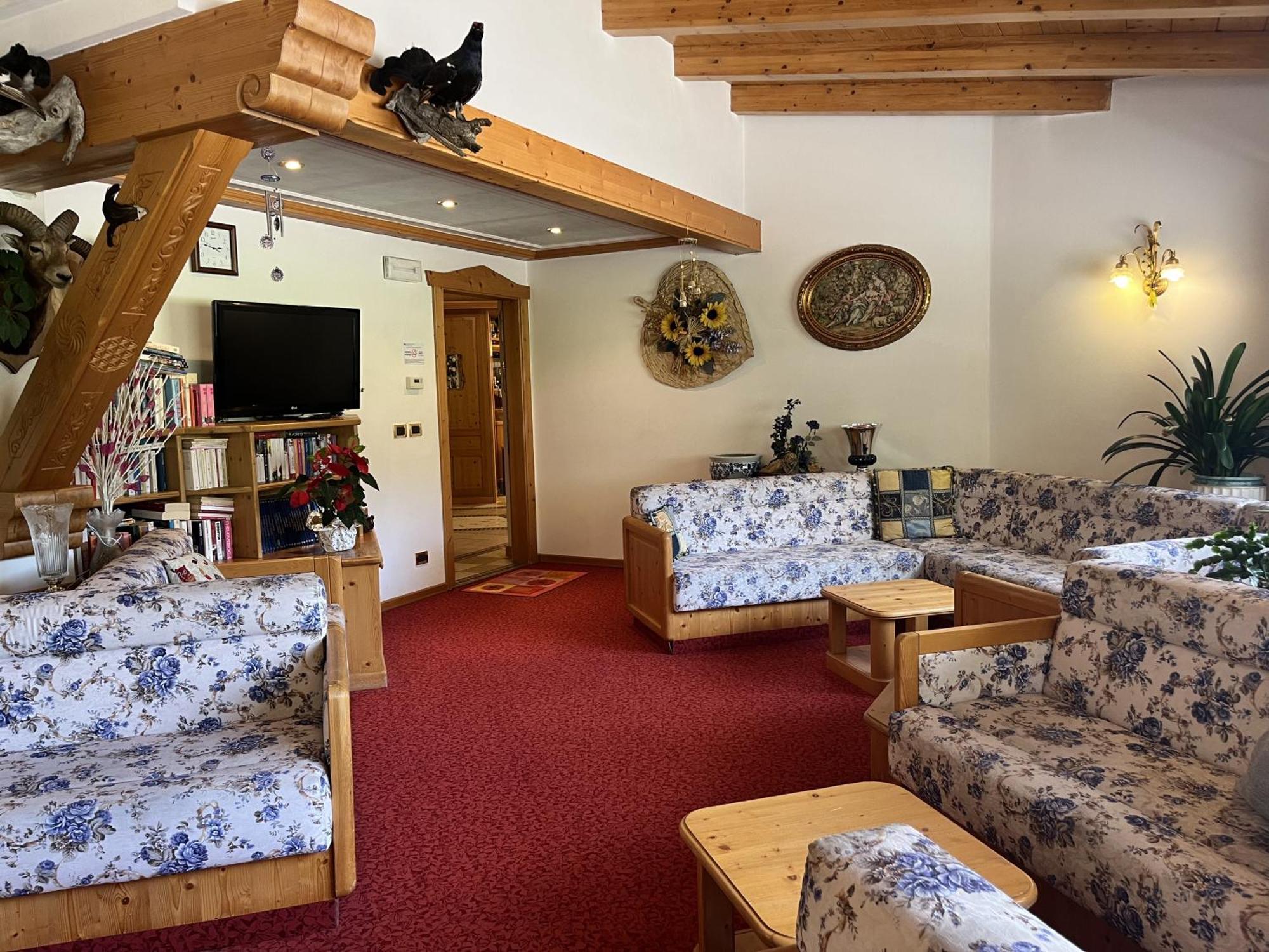 Dolomiten Hotel Irma Canazei Εξωτερικό φωτογραφία
