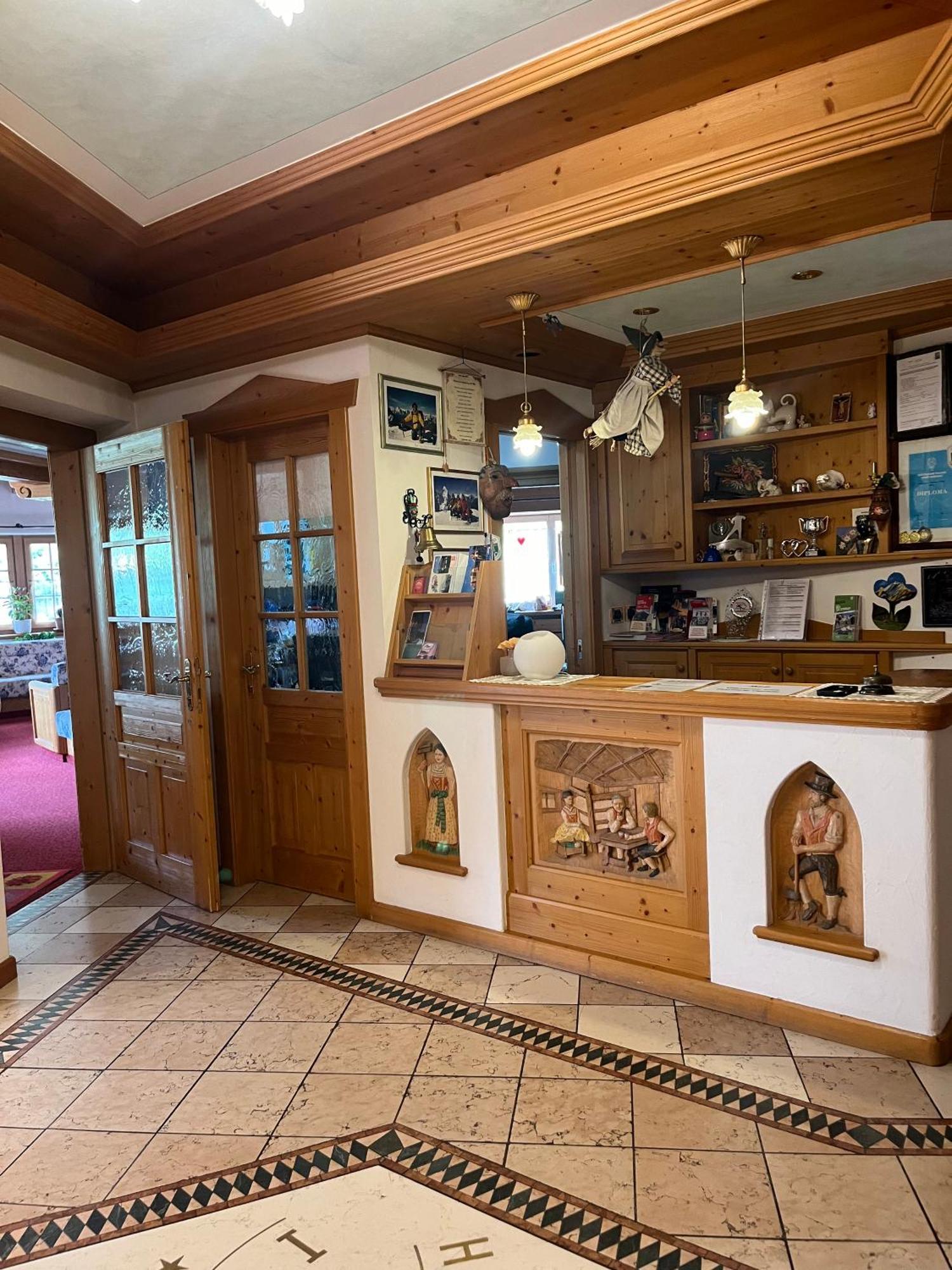 Dolomiten Hotel Irma Canazei Εξωτερικό φωτογραφία