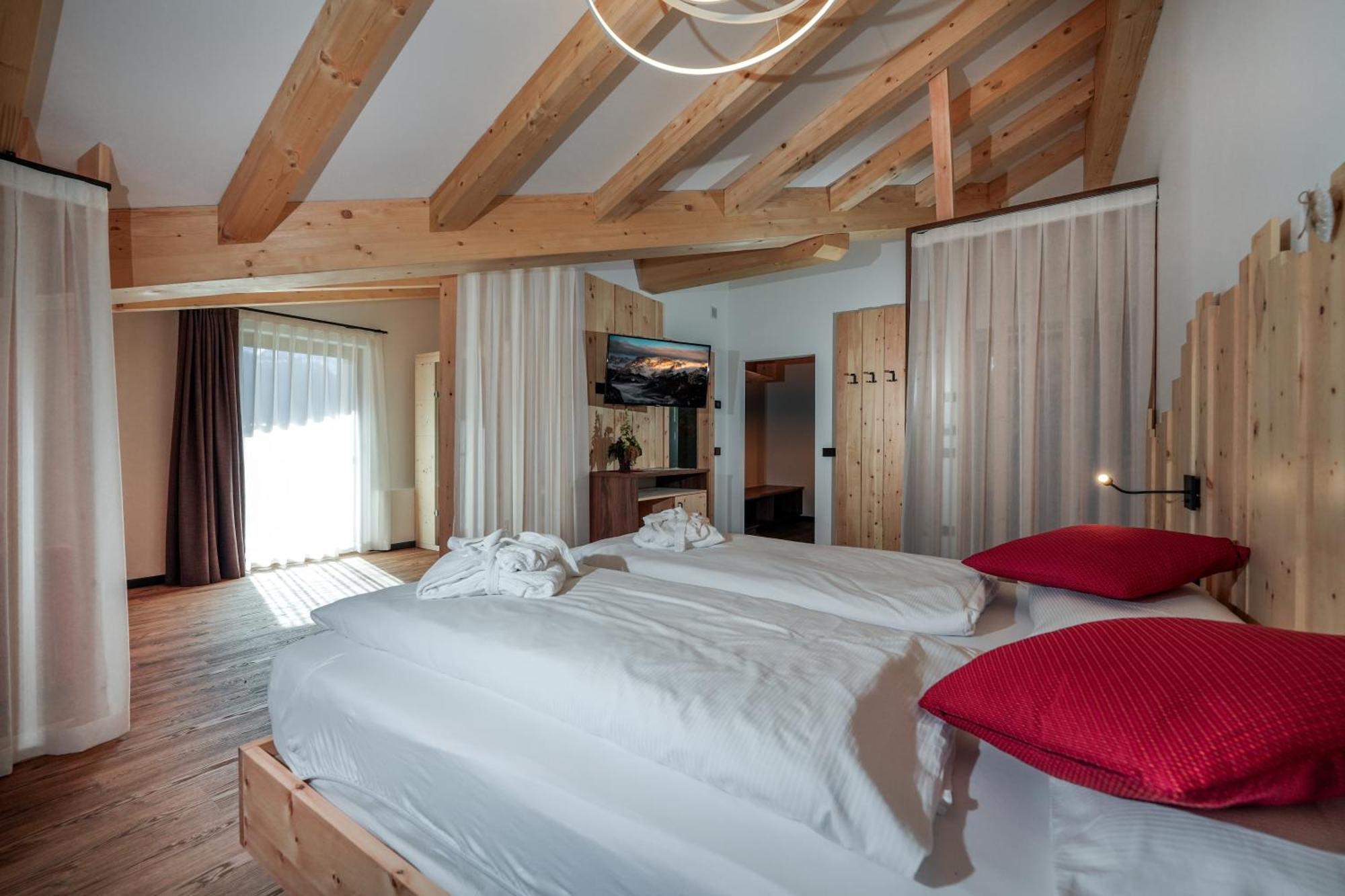 Dolomiten Hotel Irma Canazei Εξωτερικό φωτογραφία