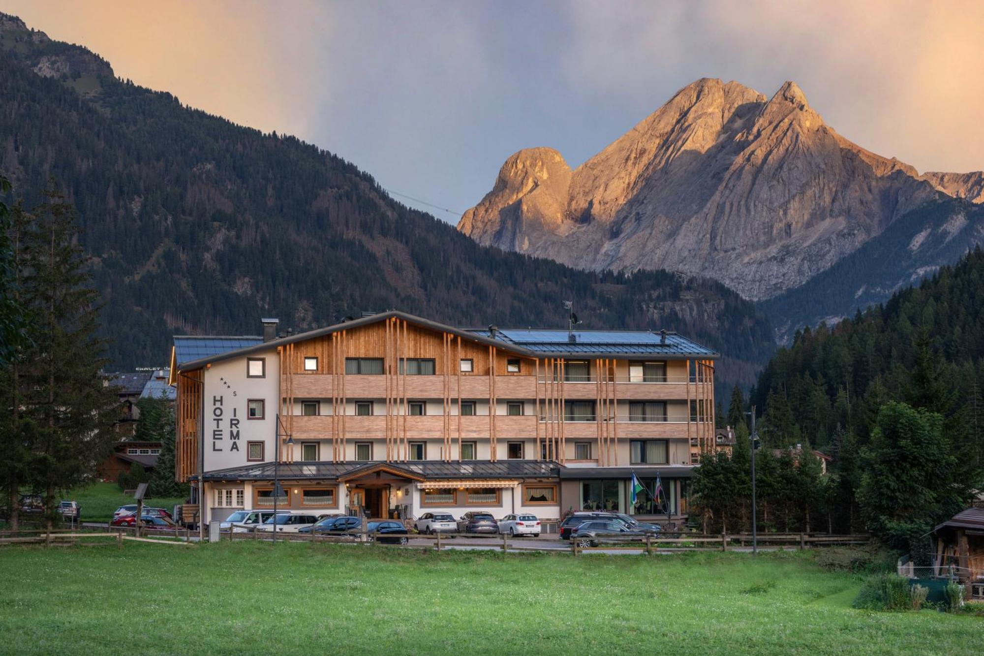Dolomiten Hotel Irma Canazei Εξωτερικό φωτογραφία